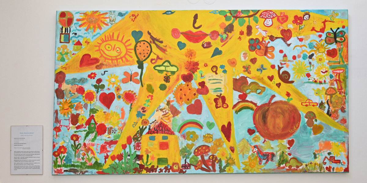 Velkoformátový obraz od dětí z Rosic a malířky Steinocherové dělá radost pacientům MOÚ